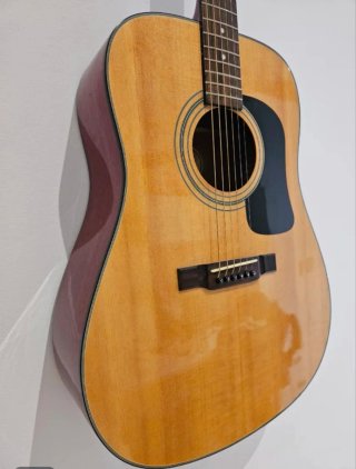 Guitarra Acústica Marrón Washburn