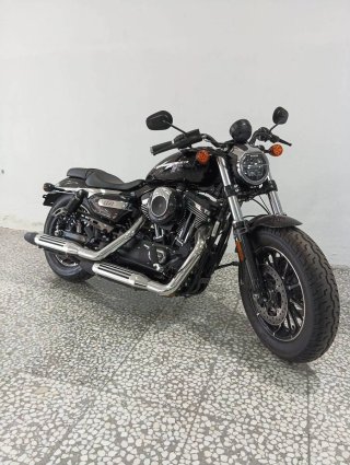 SWM STORMBREAKER V1200 2026 Negra