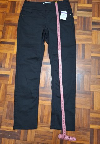 Pantalón negro sin estrenar