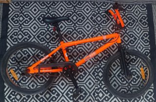 Bicicleta BMX Naranja Juvenil Usada
