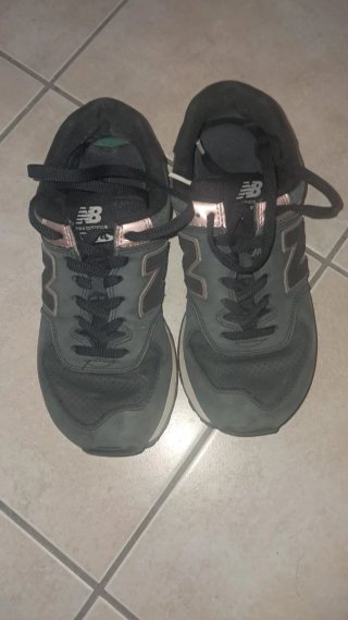 Scarpe New Balance nere e rosa