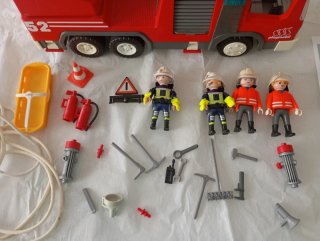 Playmobil Camión Bomberos 3879 con accesorios