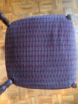 Juego de 2 sillas de madera con tapizado