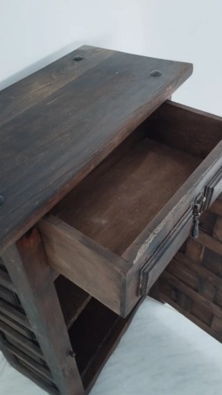 Muebles recibidor madera rústica