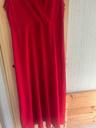 Vestido camisero rojo de raso