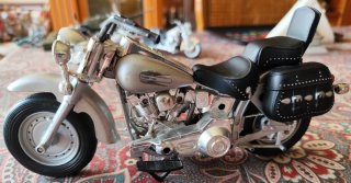Moto Decorativa Plástico Plata