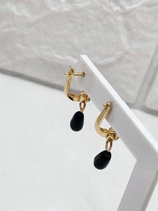 Pendientes Gold Filled Flor Negra