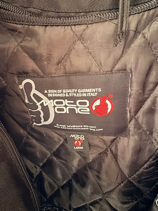 Chaqueta de moto negra