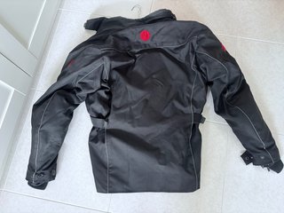 Chaqueta de moto negra