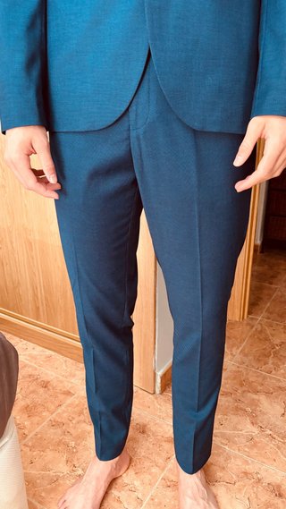 Traje azul para graduación