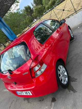 Toyota Yaris 2011