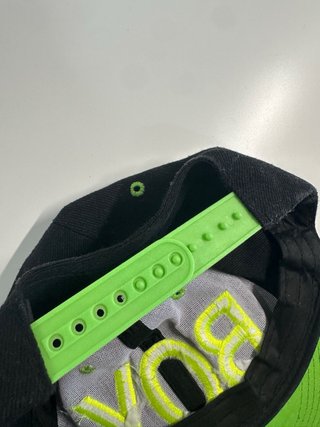 Gorra Snapback Negra y Verde Neón