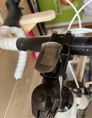 Bici da corsa Bianchi bianca e azzurra