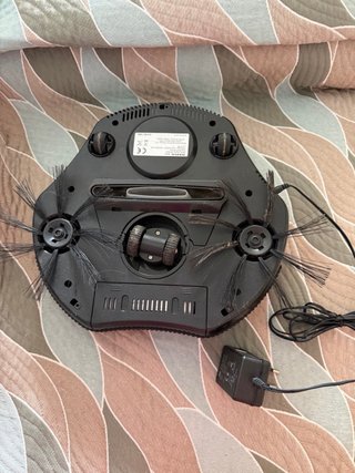 Robot Aspirador Taurus Hexa Striker Negro