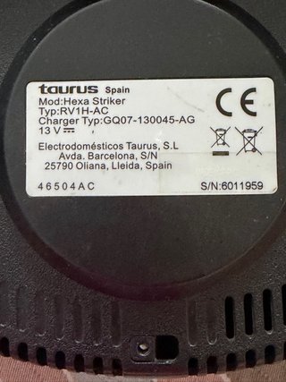 Robot Aspirador Taurus Hexa Striker Negro