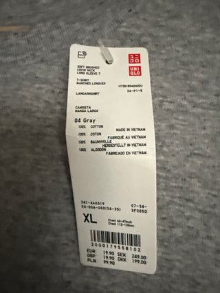 Camiseta Uniqlo Gris Manga Larga Talla XL
