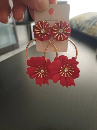 Pendientes flor roja y dorada