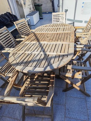 Set mesa y 8 sillones de madera de teca  exterior.