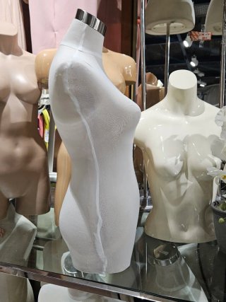 Busto maniquí mujer blanco