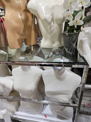 Busto maniquí mujer blanco