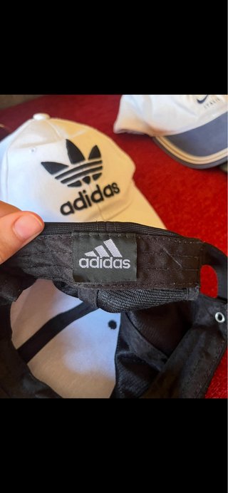 Lote Gorras Adidas y Nike