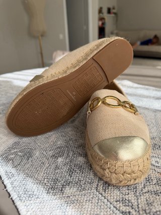Alpargatas Cosmoparis Beige y Dorado