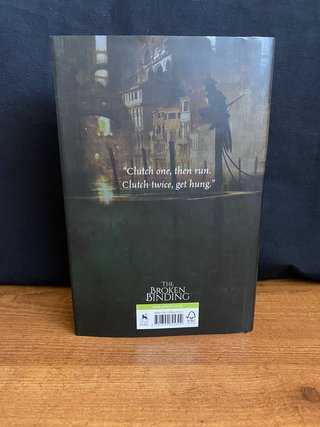 The Lies of Locke Lamora Firmado Broken Binding
