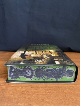 The Lies of Locke Lamora Firmado Broken Binding