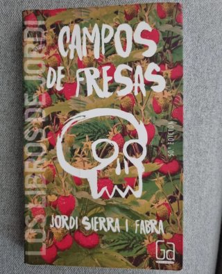 Libro: campos de fresas