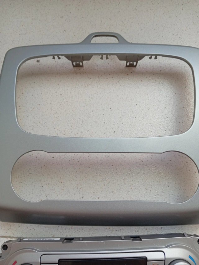 Marco clima gris Ford Focus mk2 tdci ghia