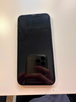 iPhone 11 Pro Negro Gris