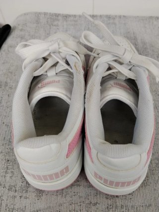 Zapatillas Puma Blancas y Rosas Talla 36