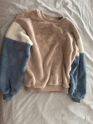 Sudadera oversize beige azul color block suave