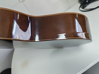 Guitarra española ALHAMBRA