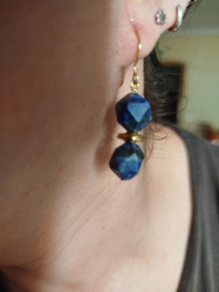 Pendientes de pedrería azul de latón y lapislázuli