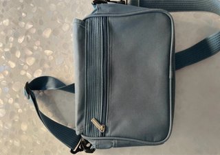 Bolsito bandolera Reebok azul/gris