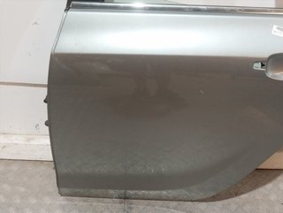 PUERTA TRASERA IZQUIERDA OPEL ASTRA J BERLINA 5P