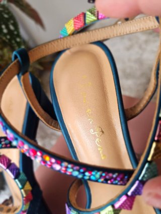 Sandalias Alma en Pena tacón