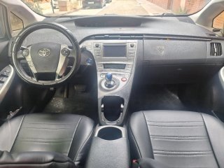 Toyota Prius 2016