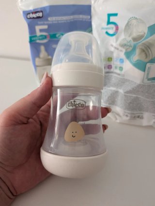*Nuevos. Biberones Chicco Perfect 5