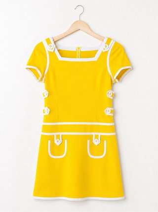 Vestido mini inspirado en la estética retro 60’s