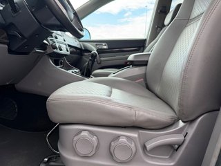 SsangYong Rodius Rodius D22T 178 CV Limited