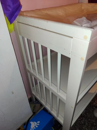 Cambiador de bebé blanco