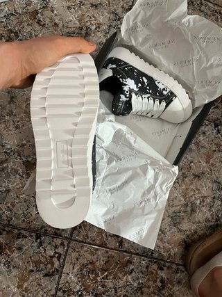 Zapatillas Numeris Talla 39 blanca y negra