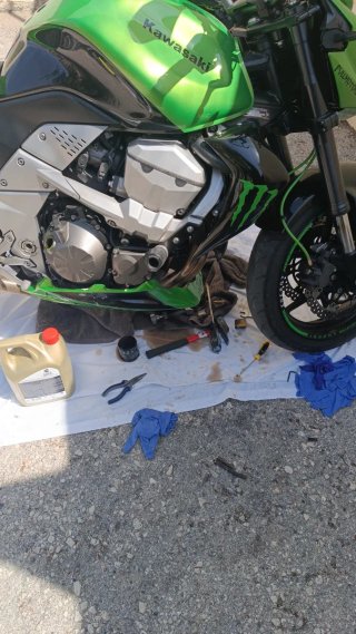 Kawasaki Z800 Verde y Negra