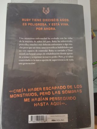 Mentes poderosas / The Darkest Minds (español)