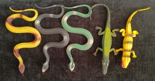 LOTE 44 FIGURAS DE ANIMALES DE PLASTICO VINTAGE