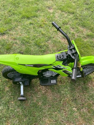 Moto eléctrica Kawasaki para niño 6V