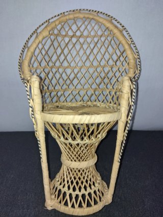 Sedia pavone in miniatura vintage anni 70 vimini