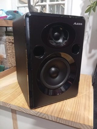 Monitor Alesis Elevate 5 Negro